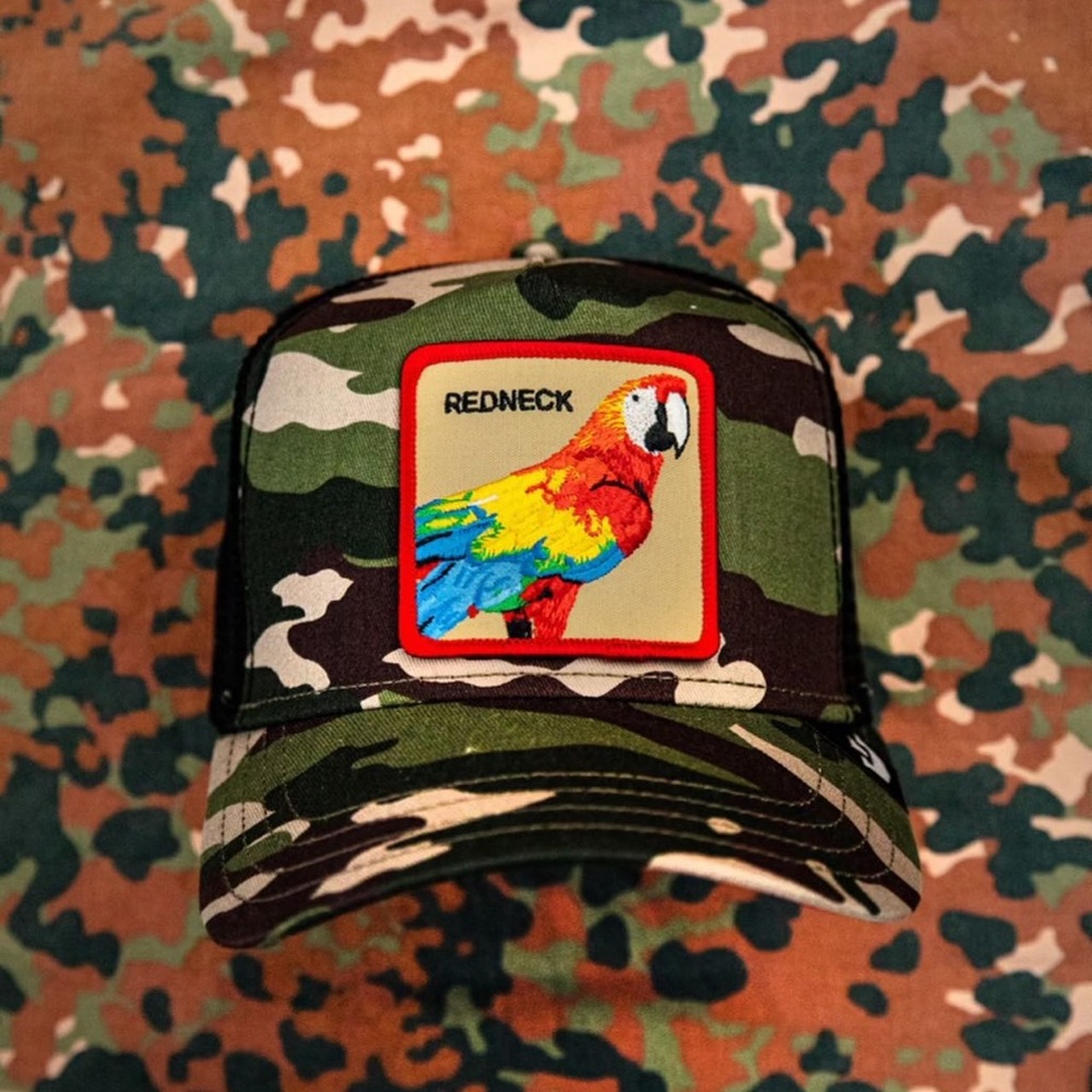 ⭐️NIB Limited Edition Goorin Brothers “Redneck” Parrot Trucker Hat w/ Truck Nuts